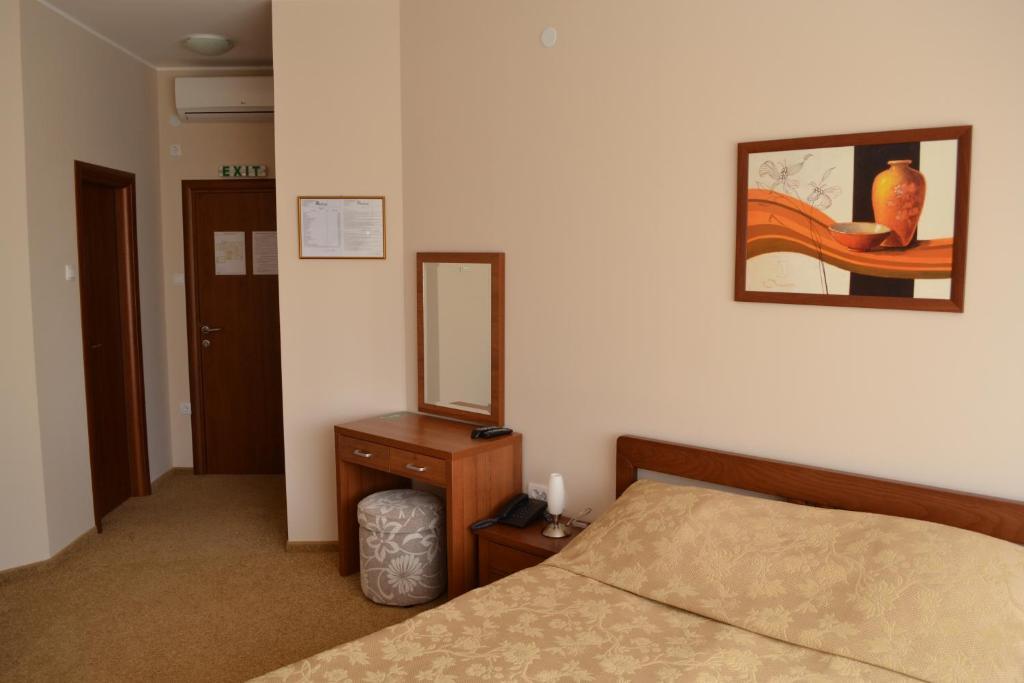 Motel Citadela 023 즈레냐닌 외부 사진