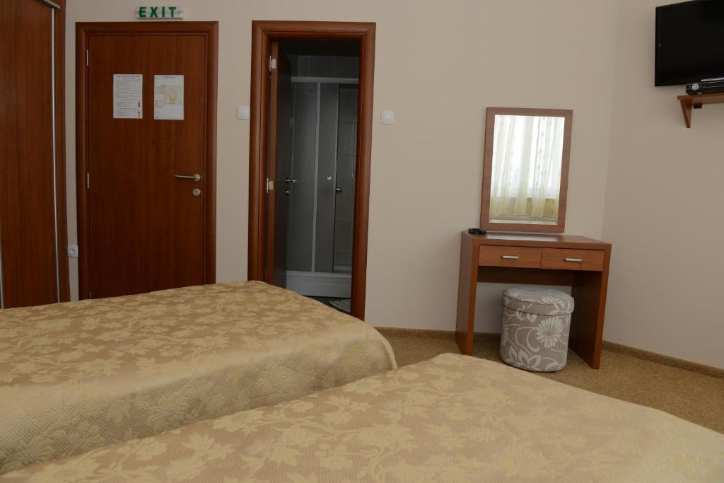 Motel Citadela 023 즈레냐닌 객실 사진